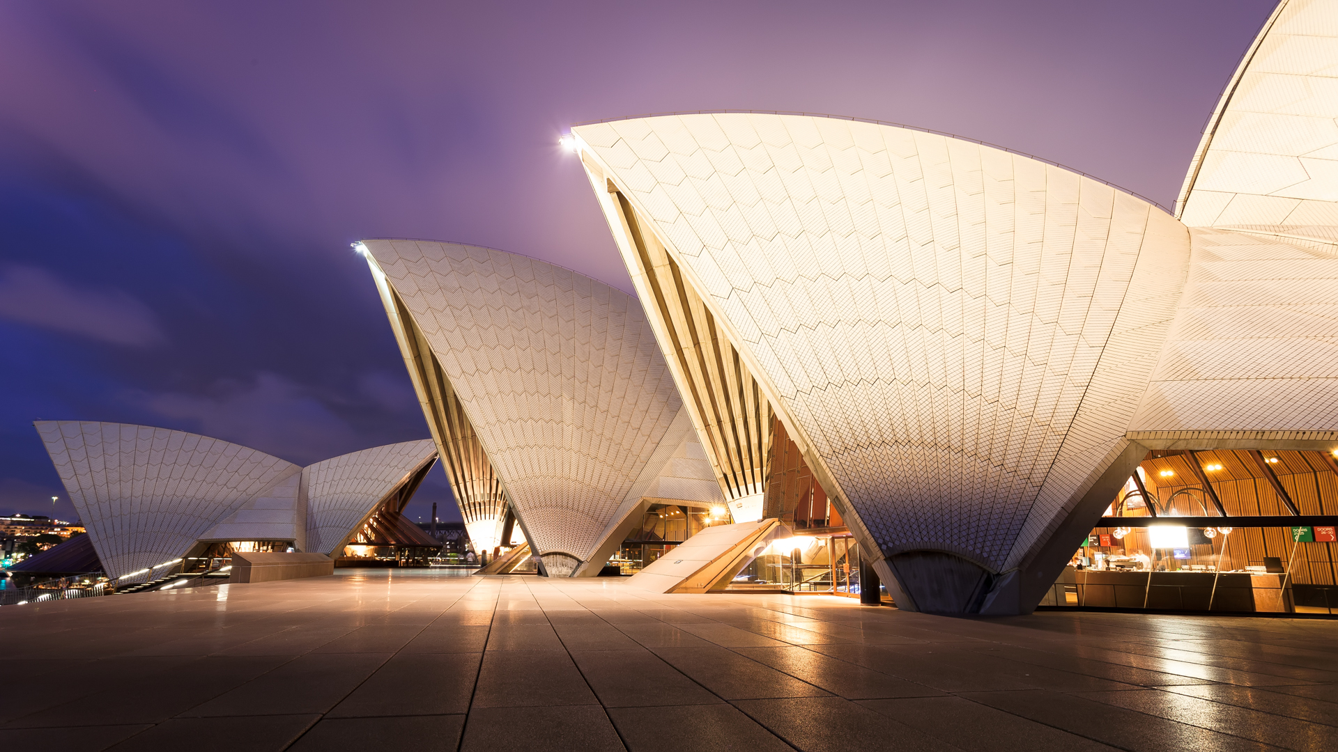 The-Sydney-Opera-House-at-Sunset